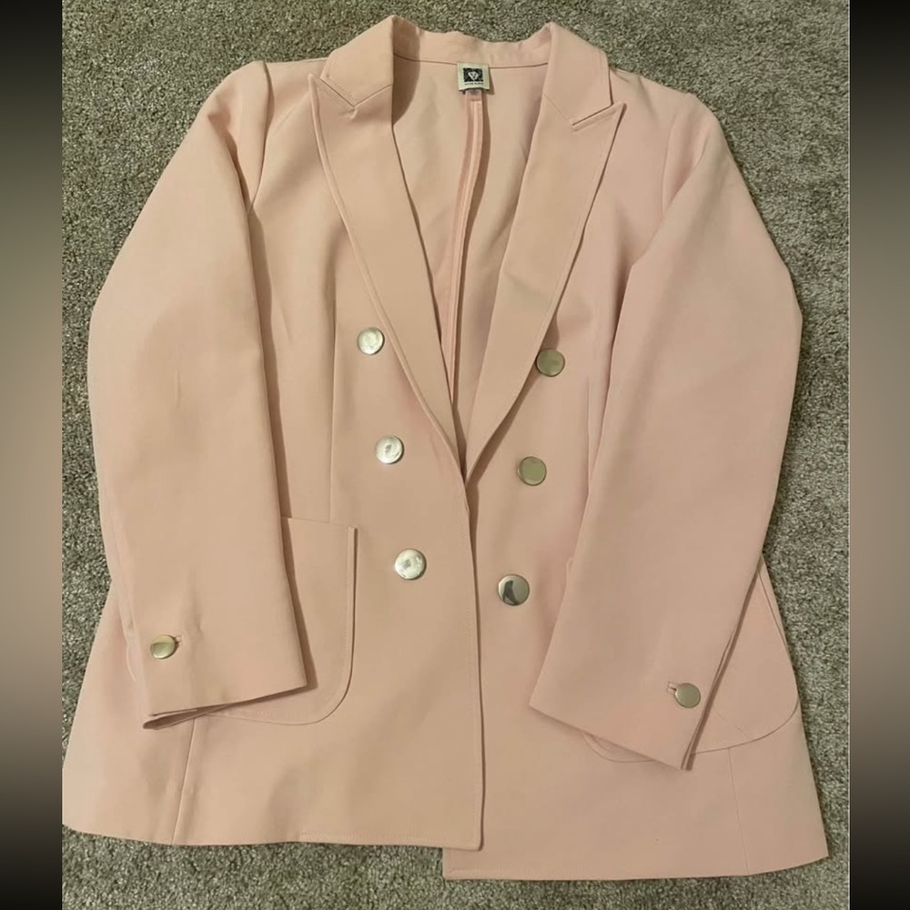 * Will be donating 5/30* Anne Klein Blush Double-Breasted Blazer